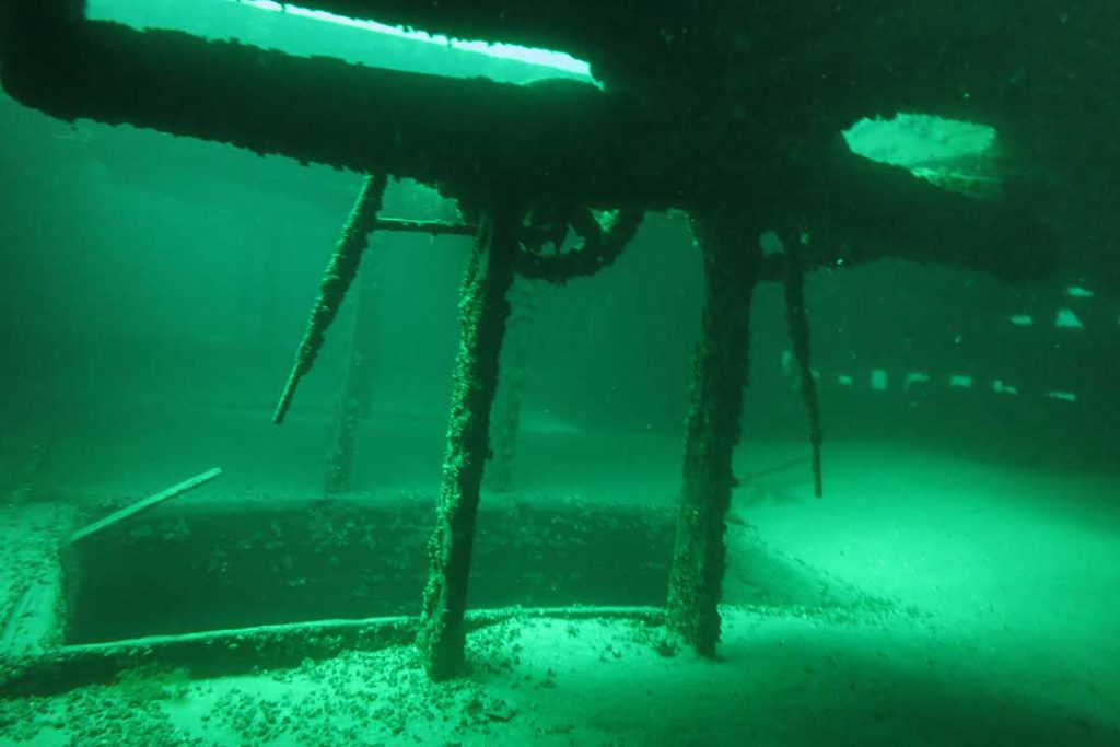 Diving into Chicago's scuba scene Medill Reports Chicago